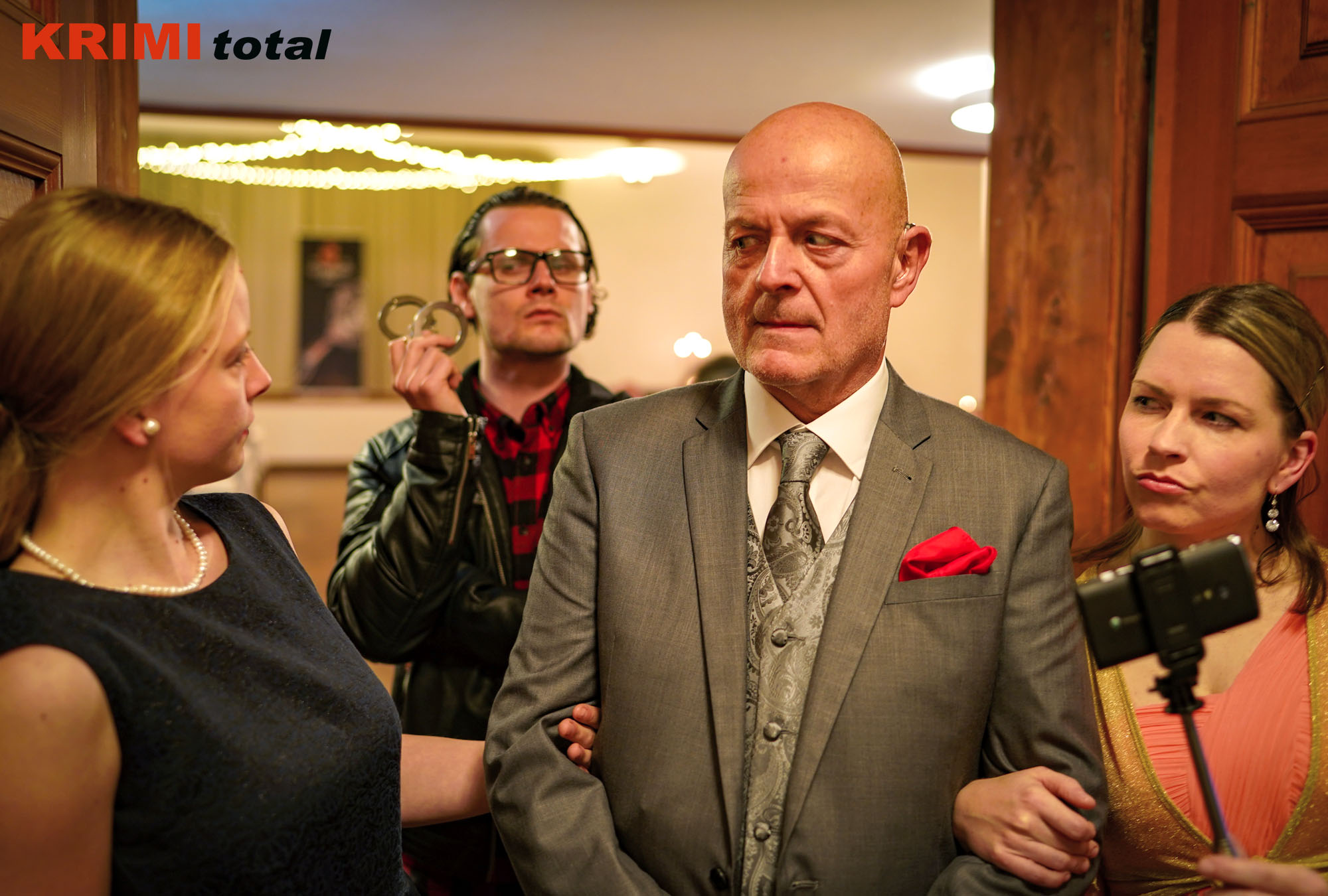 KRIMI total DINNER – Sekt met een scheutje 