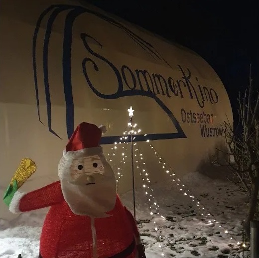 Weihnachtsvergnügen am Sommerkino